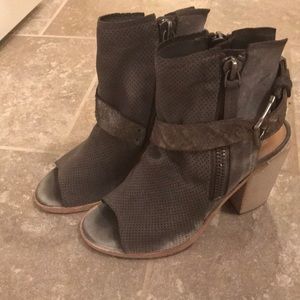 Dolce Vita North Booties